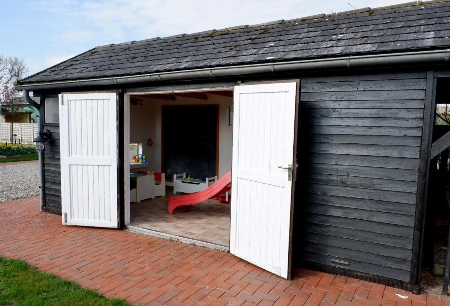 Landhaus Markerup Husby  Luaran gambar
